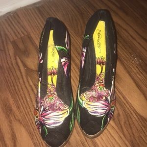 Brand New Rare Original Ed Hardy pumps.